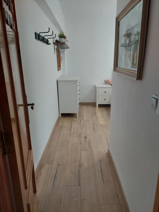 Family Apartment Andrea Alaquas Exteriör bild
